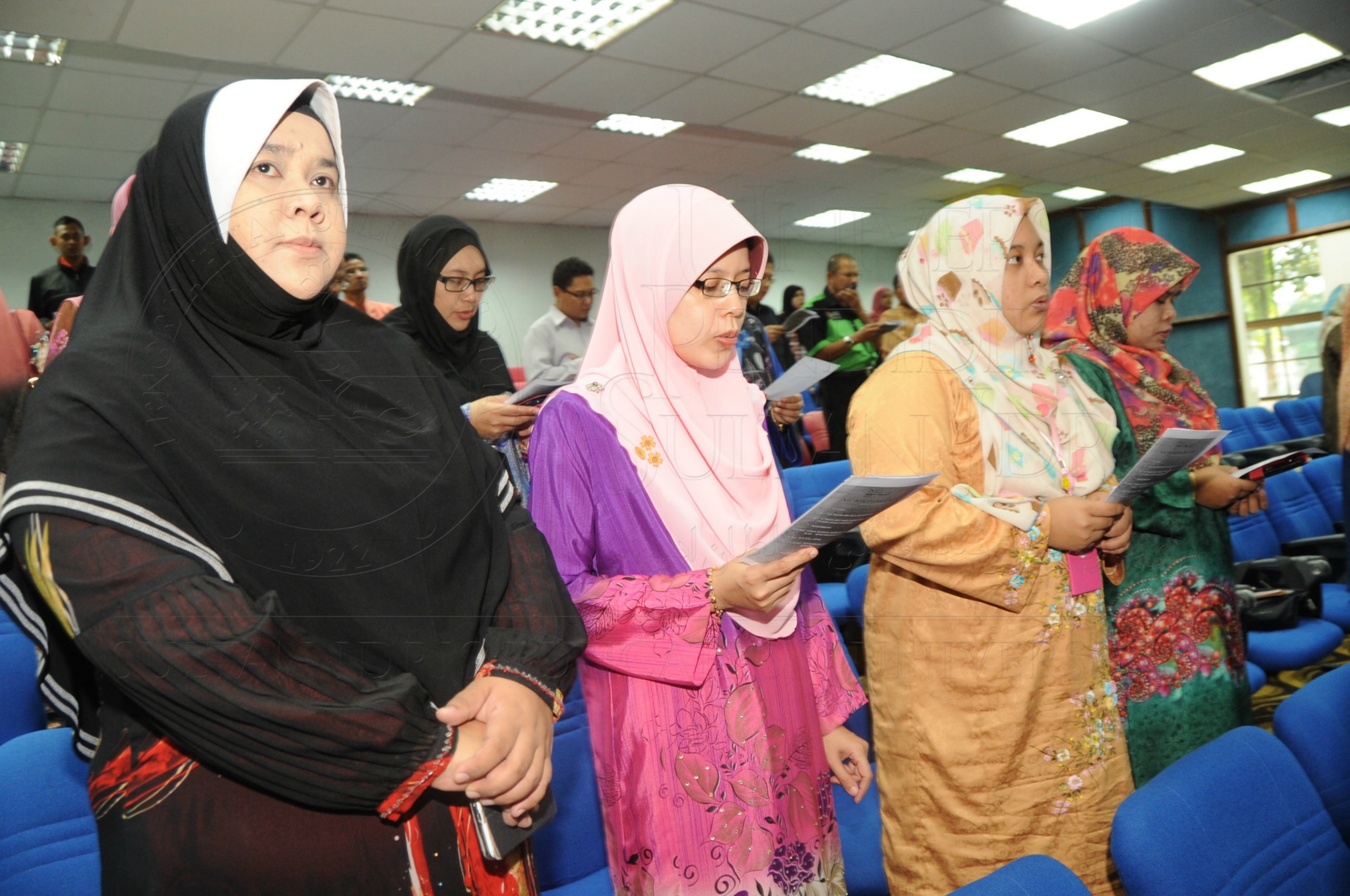 PRO 16 1 MAULIDUR HAS 7332